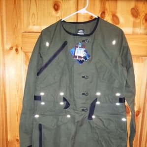 NWT Women's Nike Ventile green coat style 483899
